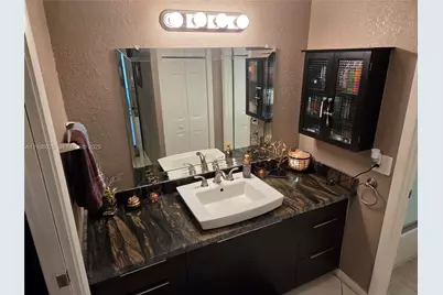 423 Lakeview Dr #101, Weston, FL 33326 - Photo 9