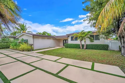 851 Bluebird Ave, Miami Springs, FL 33166 - Photo 3