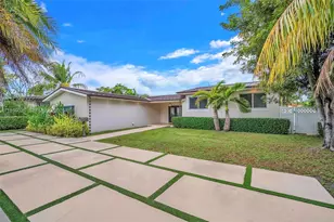 851 Bluebird Ave, Miami Springs, FL 33166 - Photo 3