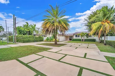 851 Bluebird Ave, Miami Springs, FL 33166 - Photo 5