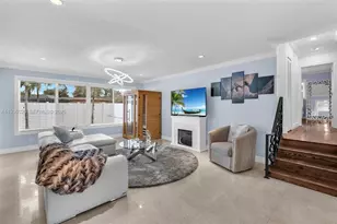 851 Bluebird Ave, Miami Springs, FL 33166 - Photo 9