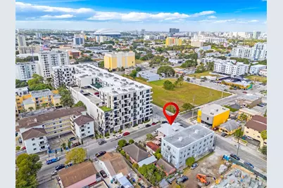 676 SW 1st St, Miami, FL 33130 - Photo 5