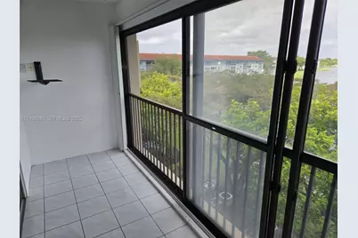 13355 SW 16th Ct #406E, Pembroke Pines, FL 33027 - Photo 7