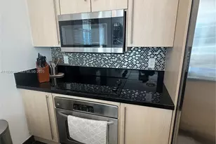 1111 SW 1, Miami, FL 33130 - Photo 9