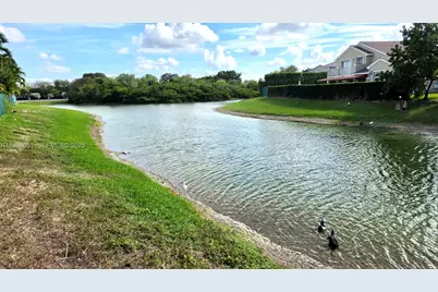 16276 SW 75th St, Miami, FL 33193 - Photo 31