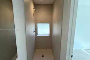 113 NE 6th St, Fort Lauderdale, FL 33304 - Photo 7