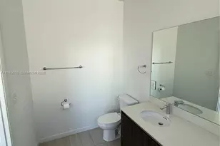 113 NE 6th St, Fort Lauderdale, FL 33304 - Photo 13