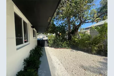 111 NW 7th Ave, Dania Beach, FL 33004 - Photo 9