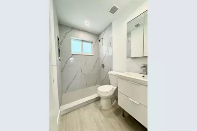 111 NW 7th Ave, Dania Beach, FL 33004 - Photo 23