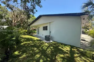 111 NW 7th Ave, Dania Beach, FL 33004 - Photo 7