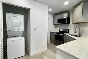 111 NW 7th Ave, Dania Beach, FL 33004 - Photo 13