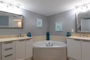 16699 Collins Ave, Sunny Isles Beach, FL 33160 - Photo 23