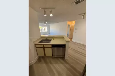 3350 N Pinewalk Dr N #1423, Margate, FL 33063 - Photo 21