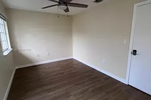 2098 NE 167th St, North Miami Beach, FL 33162 - Photo 37