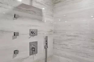 7000 Island Blvd, Aventura, FL 33160 - Photo 51