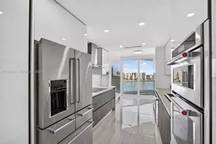 7000 Island Blvd, Aventura, FL 33160 - Photo 35