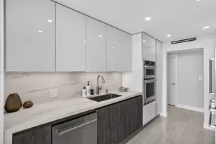 7000 Island Blvd, Aventura, FL 33160 - Photo 41