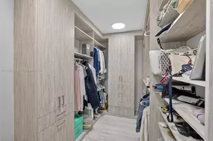 7000 Island Blvd, Aventura, FL 33160 - Photo 53