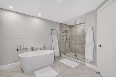 7000 Island Blvd #2306, Aventura, FL 33160 - Photo 49