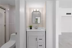 3731 N Country Club Dr, Aventura, FL 33180 - Photo 19