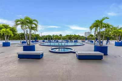 3731 N Country Club Dr #124, Aventura, FL 33180 - Photo 27