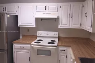 11527 SW 64th St, Miami, FL 33173 - Photo 5