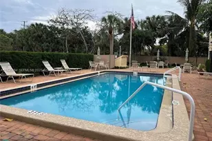 2400 NE 10th St, Pompano Beach, FL 33062 - Photo 13