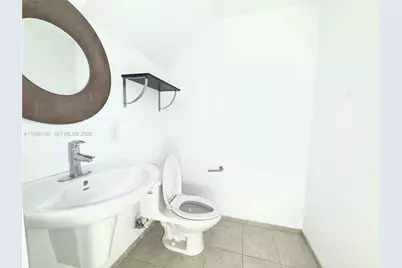 60 SW 13th St #1603, Miami, FL 33130 - Photo 7
