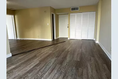 16909 N Bay Rd #409, Sunny Isles Beach, FL 33160 - Photo 5