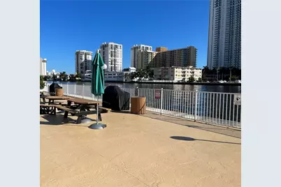 800 Parkview Dr #701, Hallandale Beach, FL 33009 - Photo 15