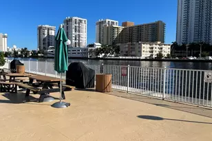 800 Parkview Dr, Hallandale Beach, FL 33009 - Photo 15