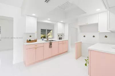 5706 NW 81st Ave, Tamarac, FL 33321 - Photo 15