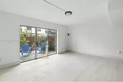 4165 SW 66th Ter #109, Davie, FL 33314 - Photo 9