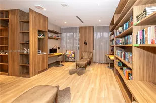 1000 W Island Blvd, Aventura, FL 33160 - Photo 41