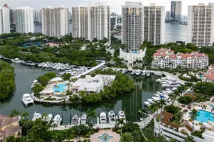 1000 W Island Blvd, Aventura, FL 33160 - Photo 17