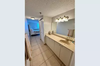 2625 Collins Ave #1801, Miami Beach, FL 33140 - Photo 9