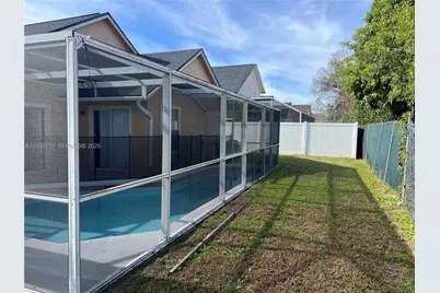 332 Oceanside Ct, Kissimmee, FL 34743 - Photo 9