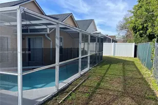 332 Oceanside Ct, Kissimmee, FL 34743 - Photo 9