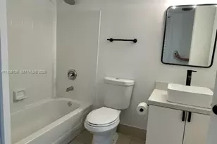 430 S Park Rd, Hollywood, FL 33021 - Photo 9