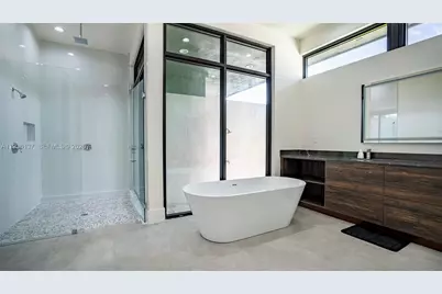 11911 NW 2 St, Plantation, FL 33325 - Photo 23