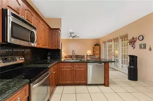 1140 Cedar Falls Dr, Weston, FL 33327 - Photo 9