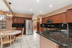 1140 Cedar Falls Dr, Weston, FL 33327 - Photo 13