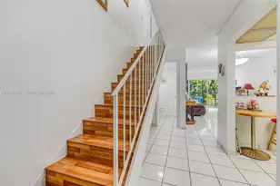 130 NW 87th Ave, Miami, FL 33172 - Photo 3