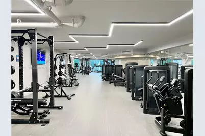 400 S Pointe Dr #2208, Miami Beach, FL 33139 - Photo 33