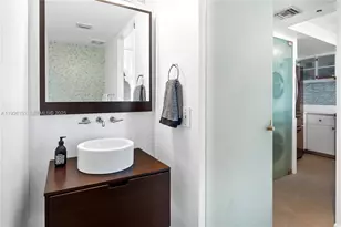 400 South Pointe Dr, Miami Beach, FL 33139 - Photo 21