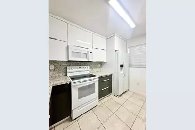 10315 NW 9th St Cir #203-14, Miami, FL 33172 - Photo 9