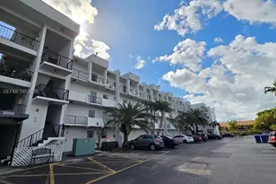 3000 E Sunrise Lakes Dr, Sunrise, FL 33322 - Photo 15