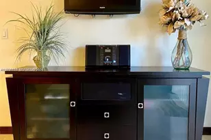 2924 Collins Ave, Miami Beach, FL 33140 - Photo 5