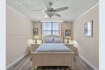 437 NE Golden Isles Dr #9H, Hallandale Beach, FL 33009 - Photo 9