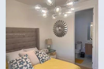 8108 NW 48th Ter, Doral, FL 33166 - Photo 17